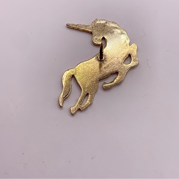 Avon vintage unicorn pin gold tone simplistic - Picture 6 of 7